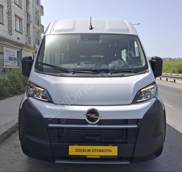 2025 MODEL OPEL 4.2 TON LED FAR OKUL TAŞITI KARTA 12 TAKSİT resmi